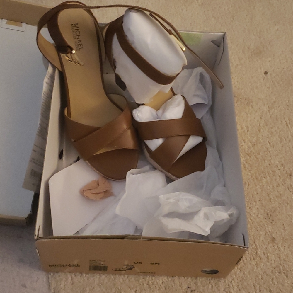 Ladies sandal 👡